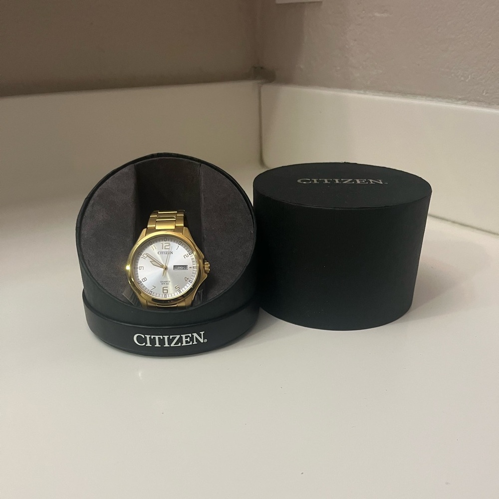 Citizen Gold-Tone Watch with White Dial and Gold Bracelet
